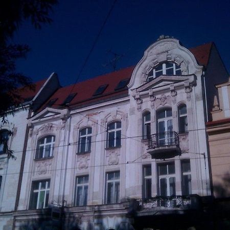 Hotel Line Литвинов Экстерьер фото